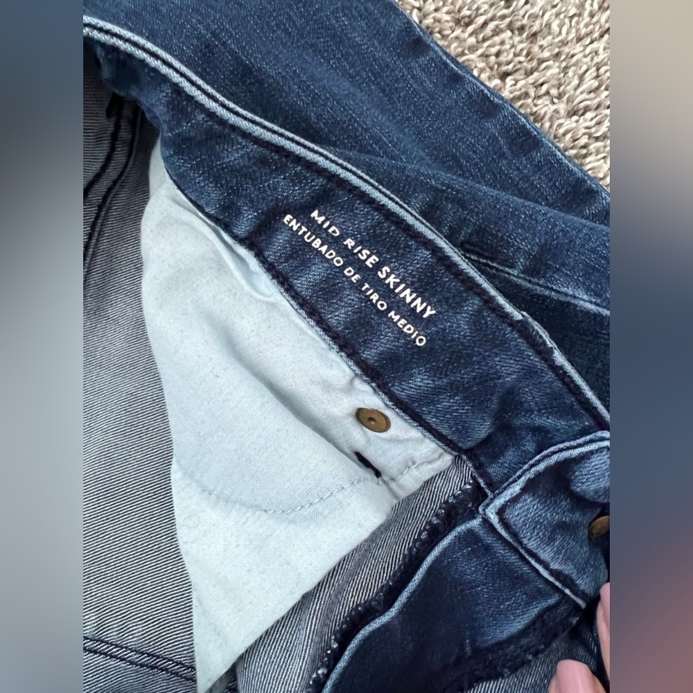 Universal Thread Mid Rise Skinny Jeans Size 6 - Picture 2 of 3